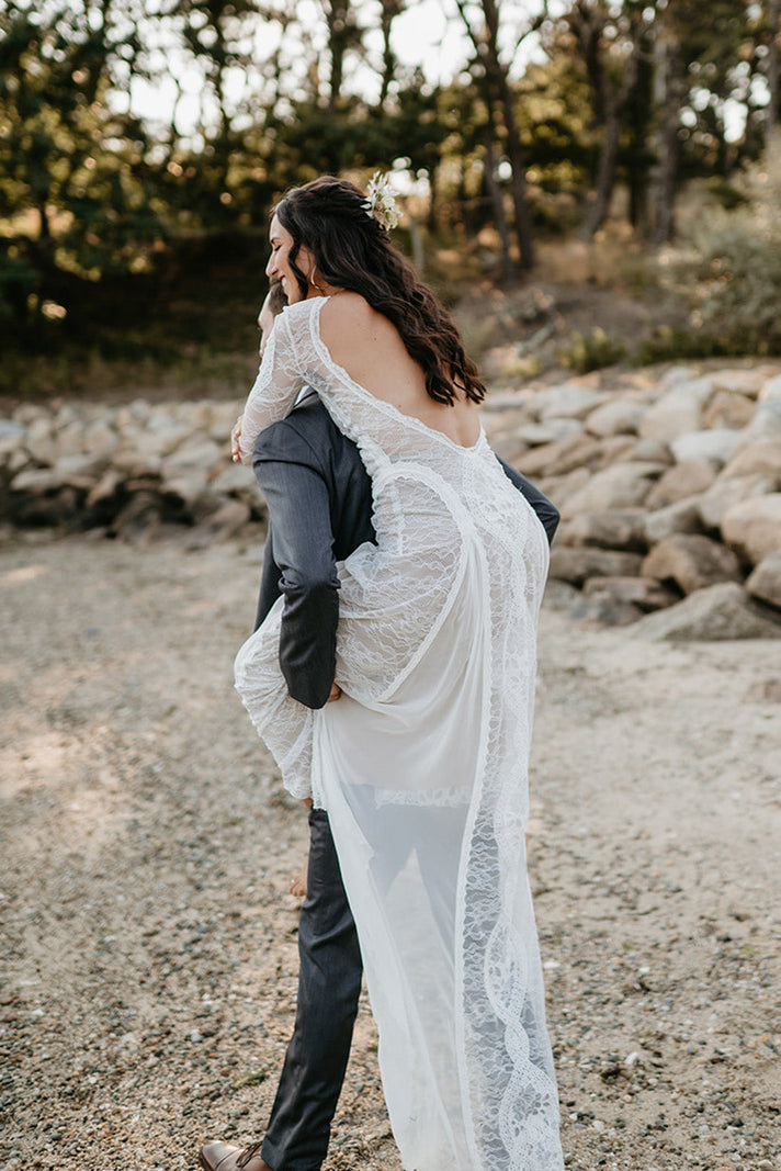 Grace Bride Kelsey dans la robe inca