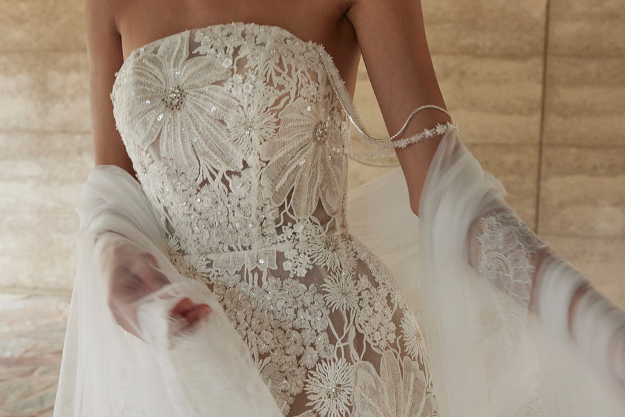 How to Accessorise to Suit Your Wedding Dress