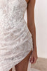 Close-up of a lace wedding dress_XS_