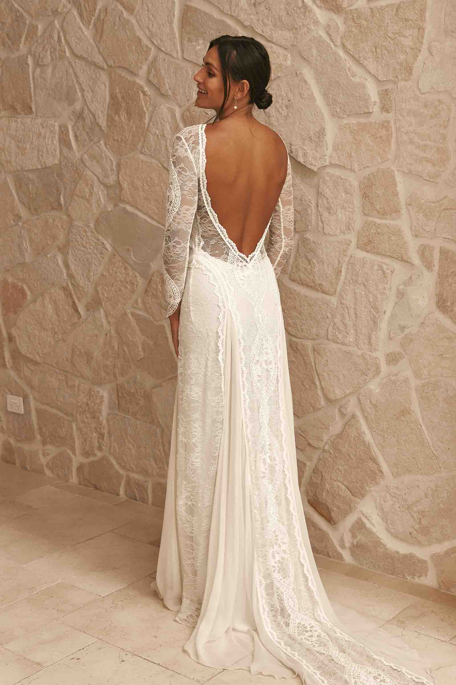 Customized Boat Neck White Ivory Lace Long Sleeves Wedding Dresses