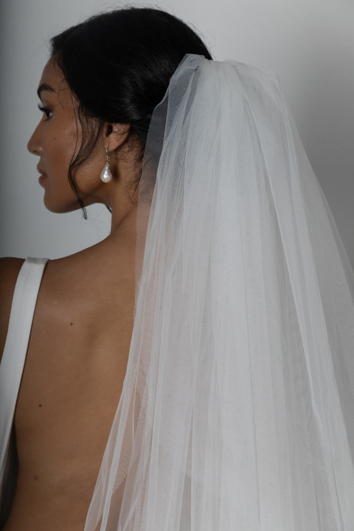 Posey Short Veil  Wedding Veils – Grace Loves Lace US